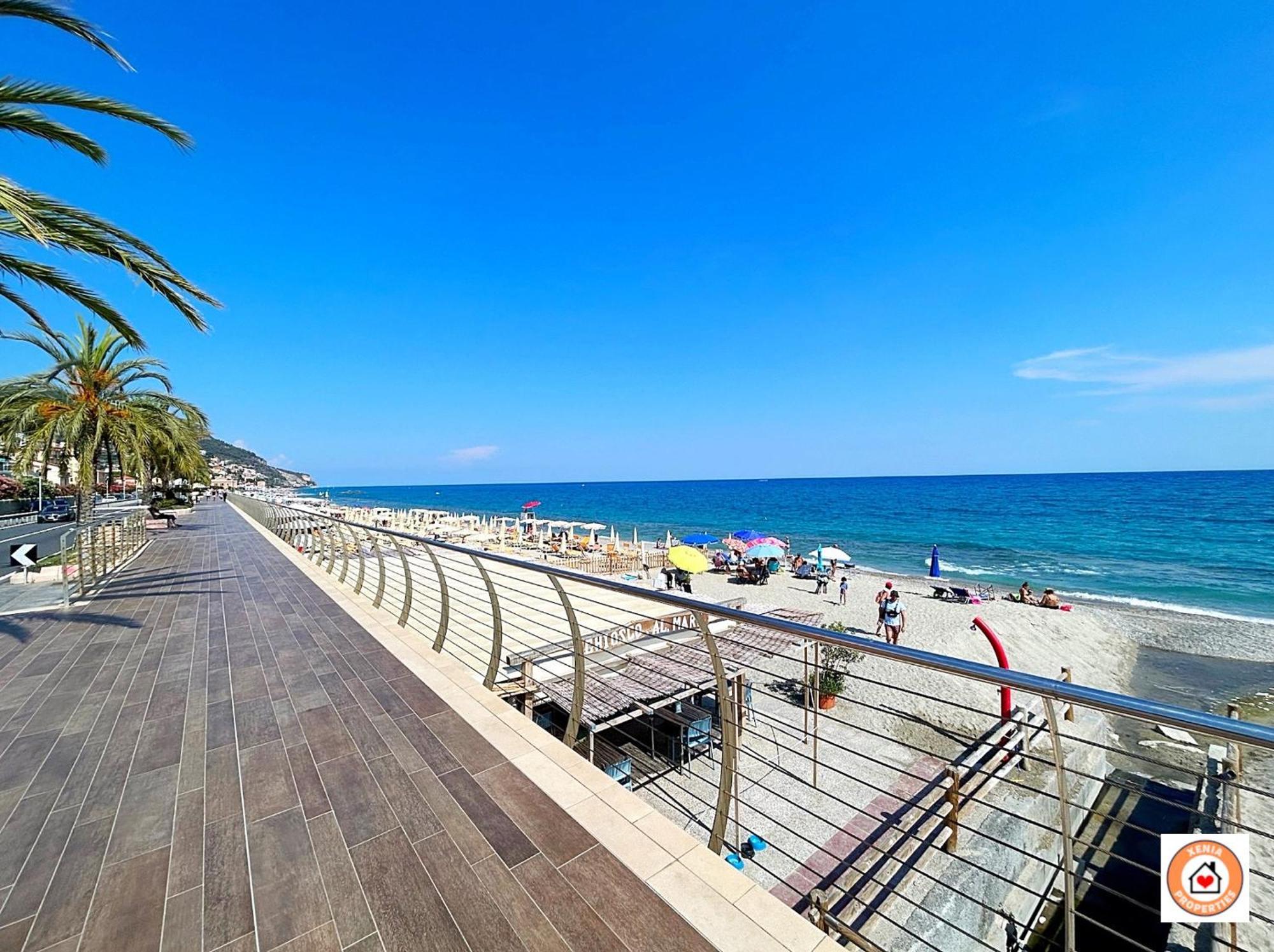 Apartamento Gioiello Marino - Mare, 2 Minuti A Piedi Pietra Ligure Exterior foto